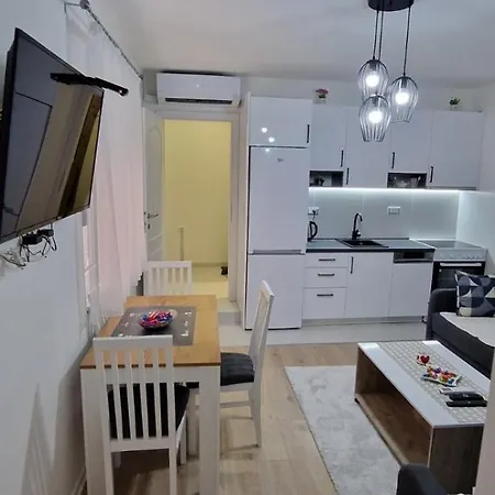 Apartman Lara